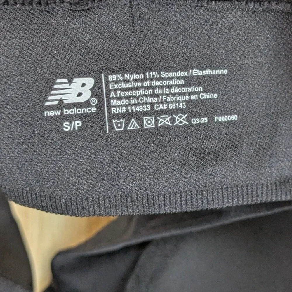 New Balance Women Black Multi-Strap Molded Support Sports Bra R001900 NWT Size S